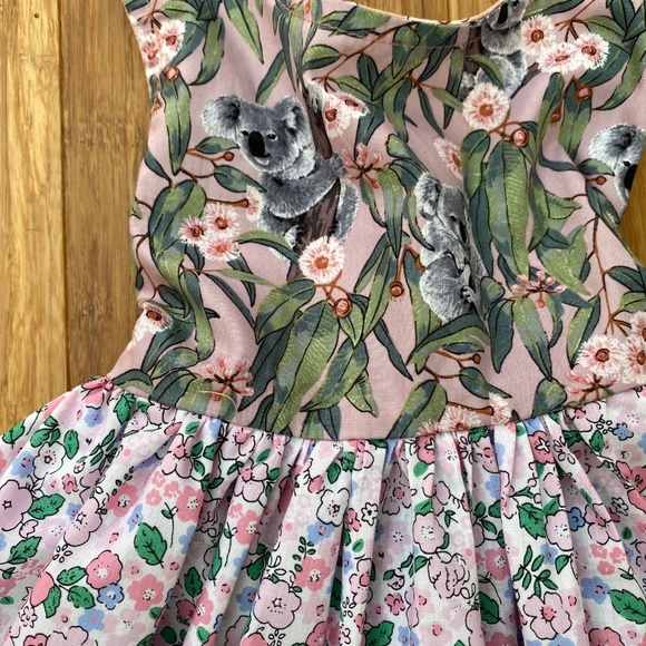 Australian Themed Girls Dress - Picture 3 of 3